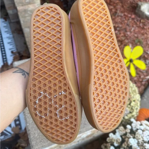Vans Women's Pink Sneakers Tan Sole - Picture 4 of 4